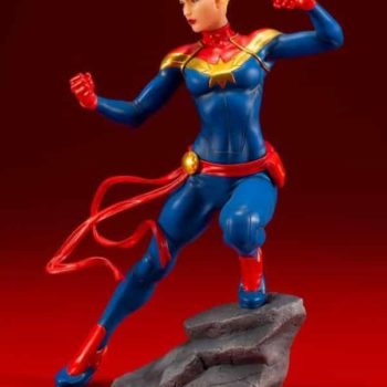 Captain Marvel Kotobukiya Statue 4
