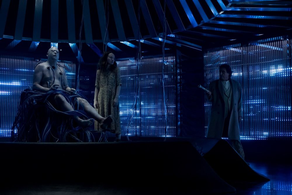 american-gods-season-2-episode-3-muninn-5.jpg